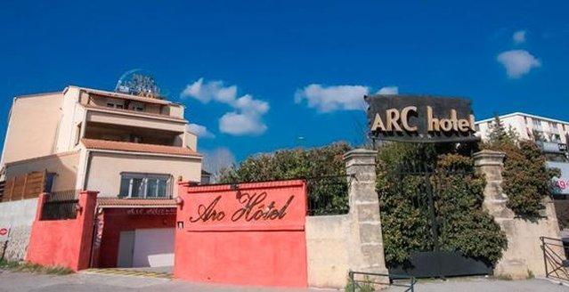 Adonis Arc Aix Hotel