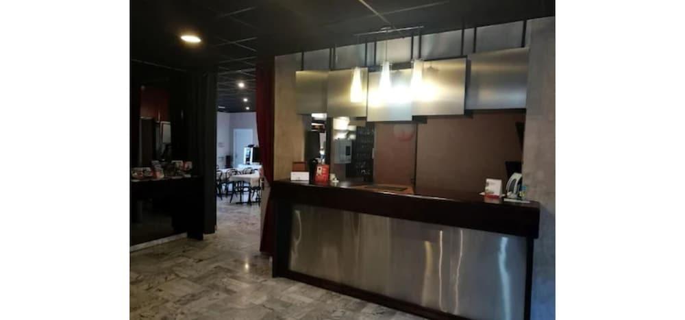 Hotel Adonis Arc Aix